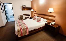 Hotel Raymi